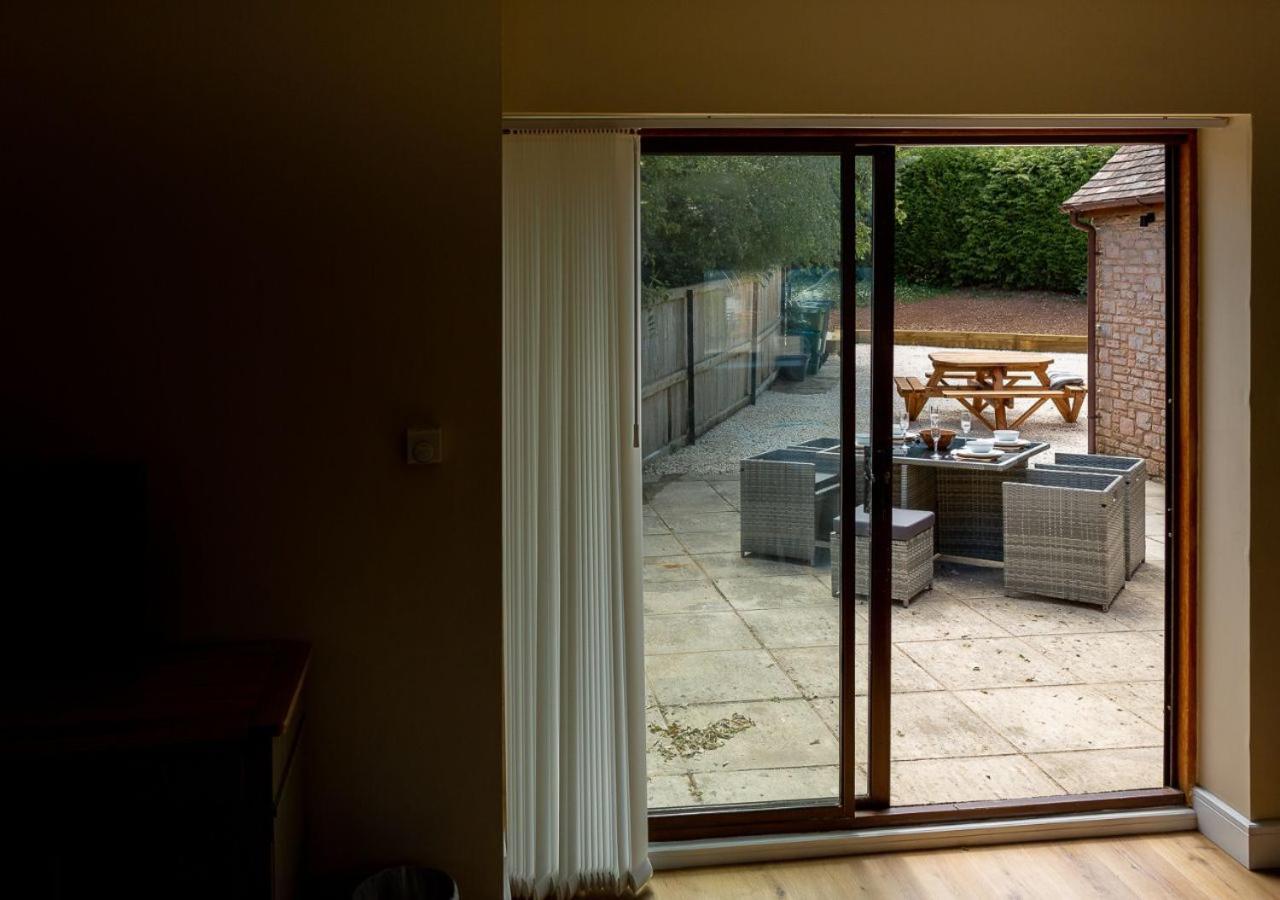 The Barn In Longhope - Luxury Barn Conversion Exterior photo